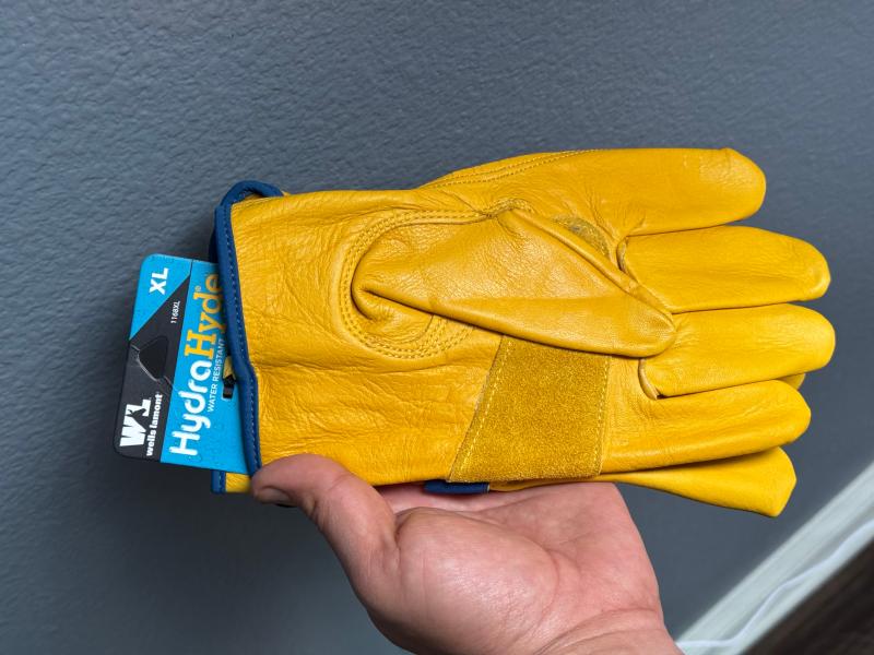 Men's HydraHyde® Leather Shirred Wrist Gloves | Wells Lamont