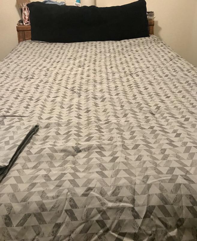 Scott Living Flynn Jacquard 3-Piece Comforter Set