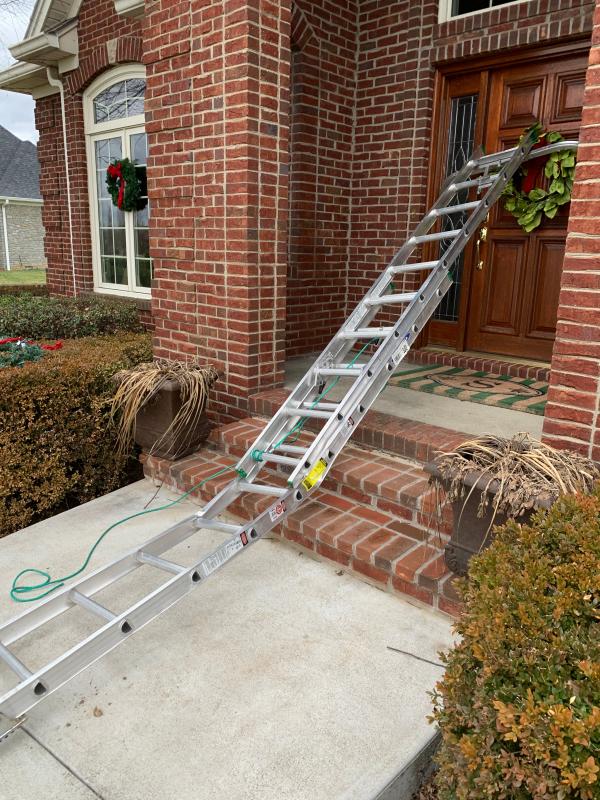 Bent ladder