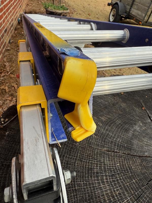 D8228-2EQ | Extension Ladders | Werner