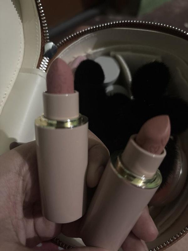 Customer photo for "Matte but hydrating"