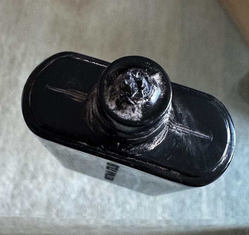 Customer photo for "Defective spout."