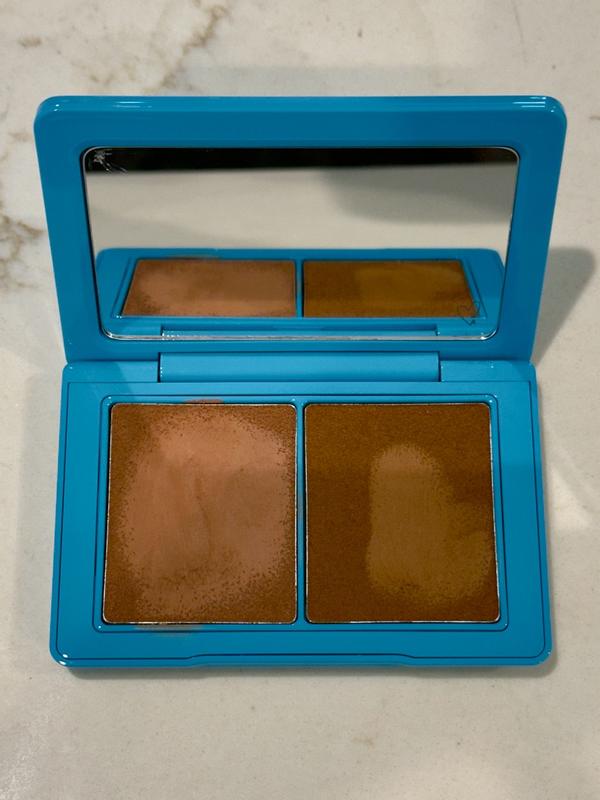 Customer photo for "Staple Cream Bronzing Creme Duo"