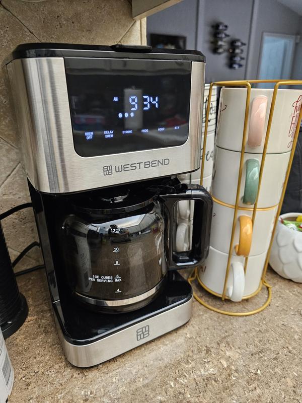 West Bend Drip Coffee Maker Brews Hot or Iced, Programmable with Brew  Strength Selector Auto Shut-Off and 6 Functions Permanent Mesh Filter and  Glass