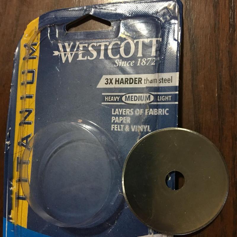 Westcott - Westcott Titanium Bonded 45mm Rotary Cutter (16370)