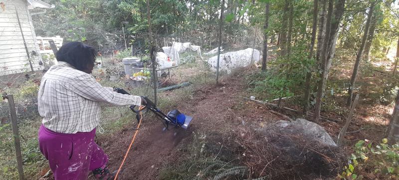 Could only go a couple inches deep before stalling.