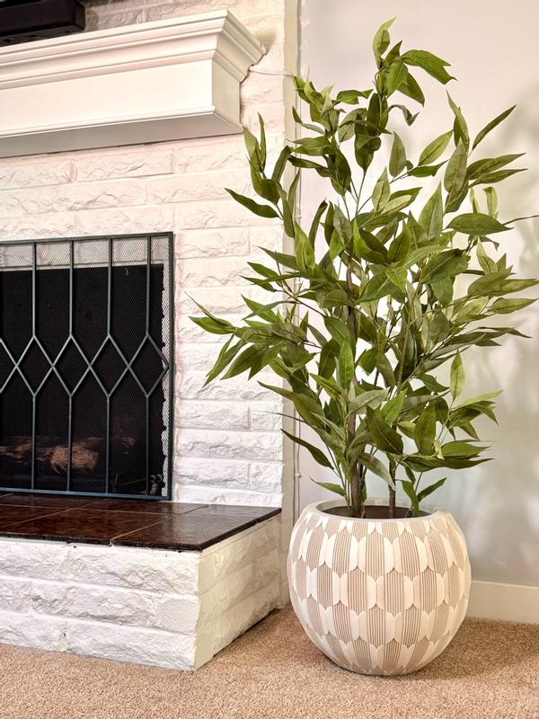 Customer carousel item 1.