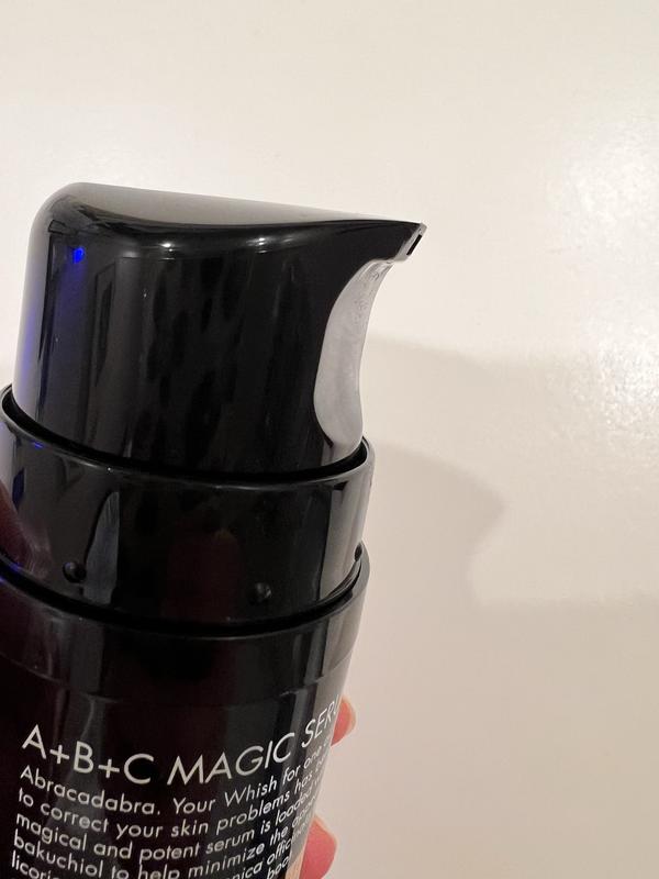 Customer photo for "Light scent, easy to apply"