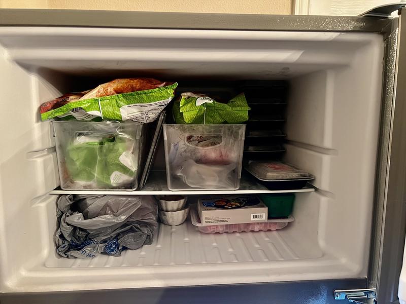 Whirlpool 18 cu. ft. Top Freezer Refrigerator in Fingerprint