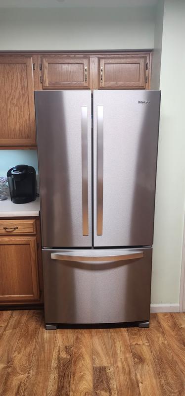 33-inch Wide French Door Refrigerator - 22 cu. ft. Fingerprint