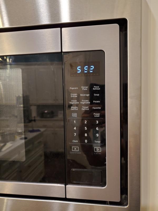 Whirlpool WMC50522AS Microwave review: Nothing special, but it