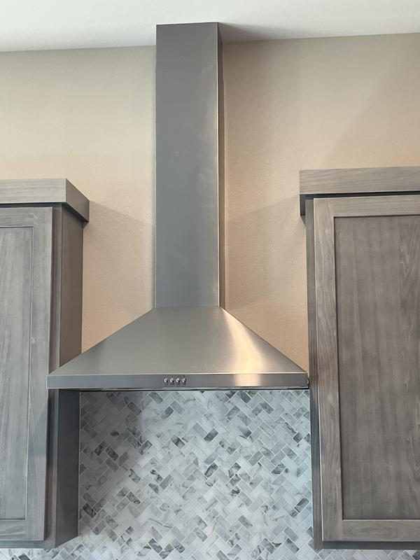 Whirlpool Chimney Wall Mount Range Hood & 3-Speed Fan | Abt