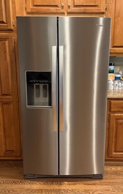 Whirlpool 28.4-cu ft Side-by-Side Refrigerator with Ice