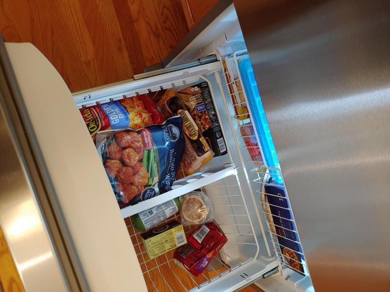 Stainless Steel 33 Inches Wide Bottom Freezer Refrigerator With Spillguard Glass Shelves 22 Cu Ft Wrb322dmbm Whirlpool