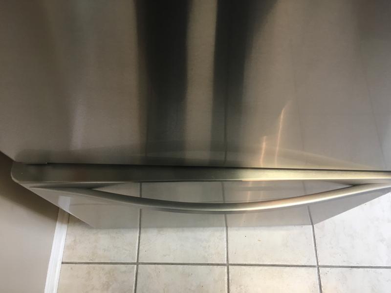 Stainless Steel 33 Inches Wide Bottom Freezer Refrigerator With Spillguard Glass Shelves 22 Cu Ft Wrb322dmbm Whirlpool