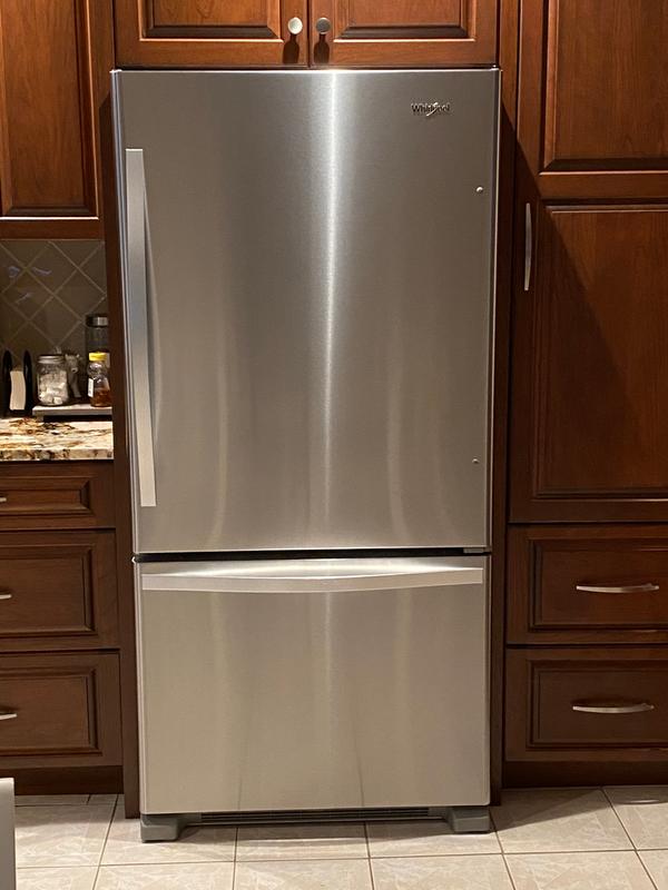 Stainless Steel 33 Inches Wide Bottom Freezer Refrigerator With Spillguard Glass Shelves 22 Cu Ft Wrb322dmbm Whirlpool