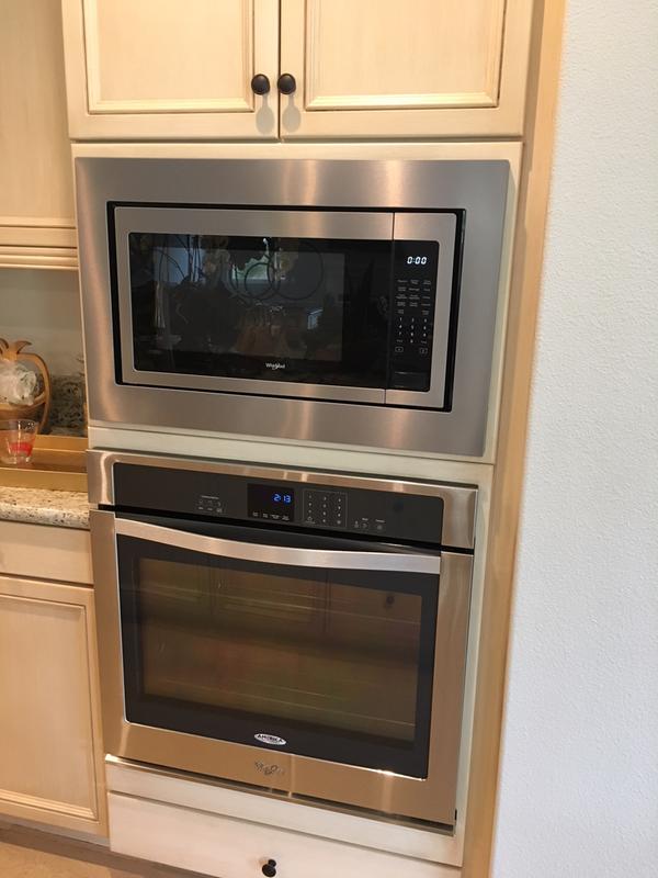 Fingerprint Resistant Stainless Steel 2 2 Cu Ft Countertop