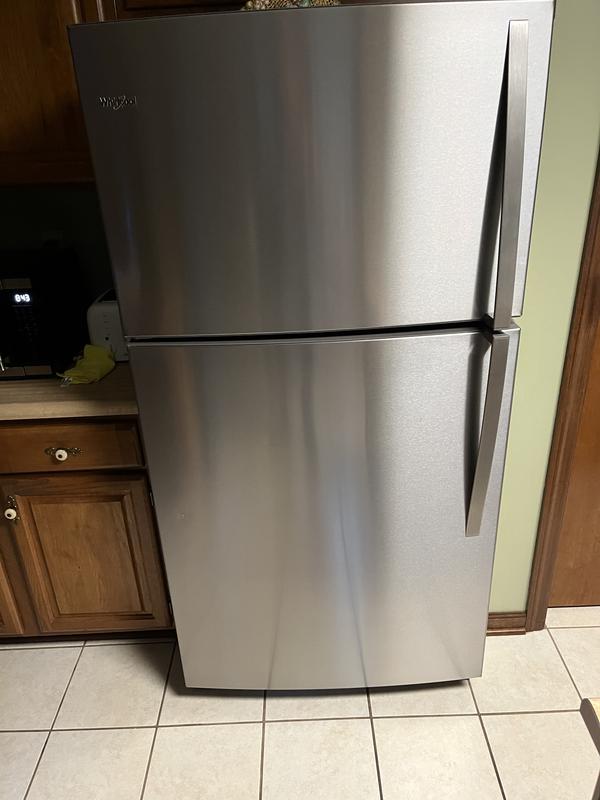 33-inch Wide Top Freezer Refrigerator - 21 cu. ft. Monochromatic