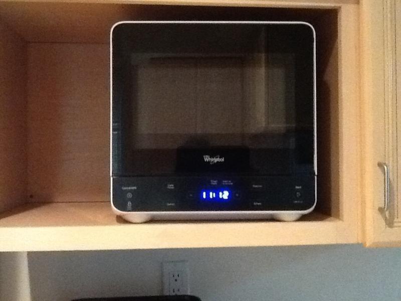 Whirlpool 0.5 deals countertop microwave