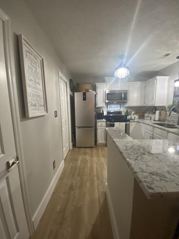 Fingerprint Resistant Stainless Finish 24 Inch Wide Bottom Freezer Refrigerator 12 9 Cu Ft Wrb543cmjz Whirlpool