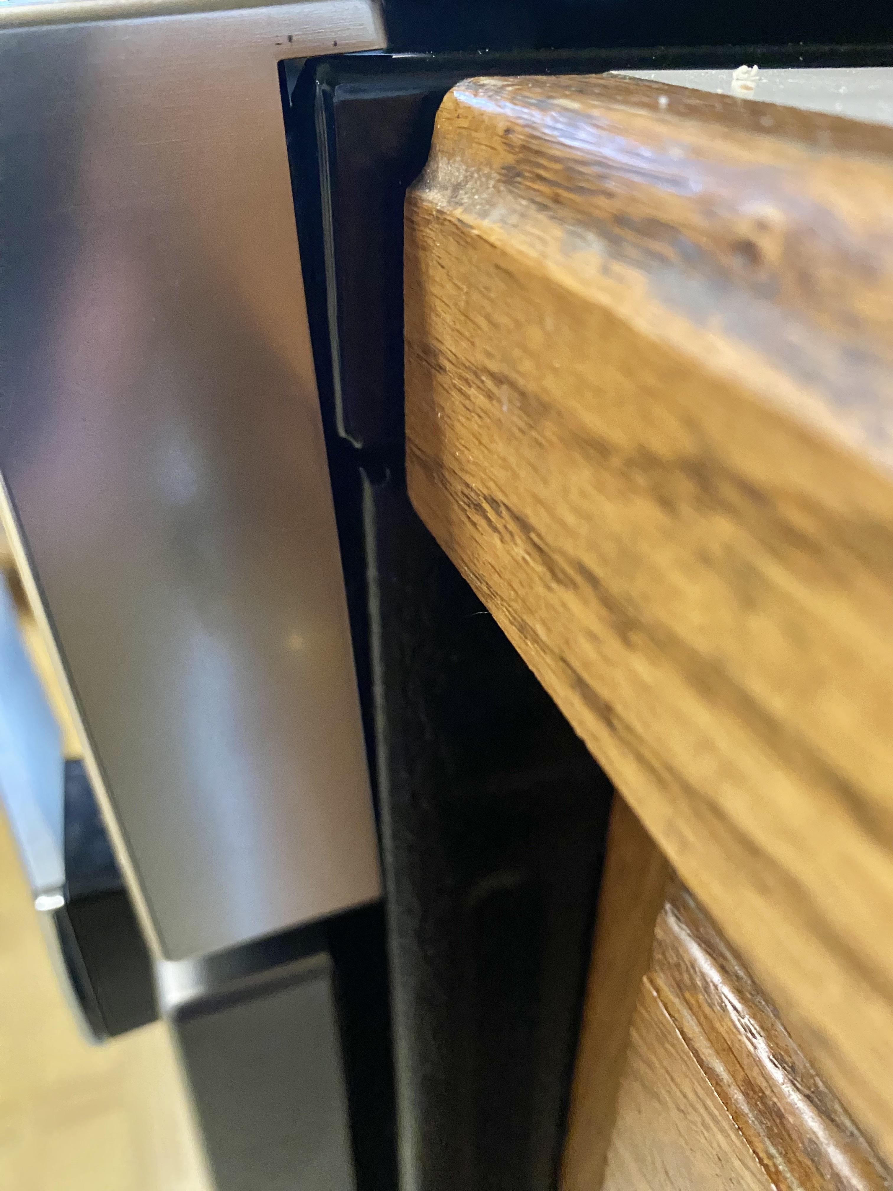Image 2 of 6