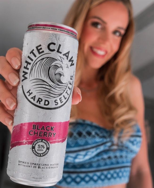 White Claw® Cranberry | Grab Life by the Claw