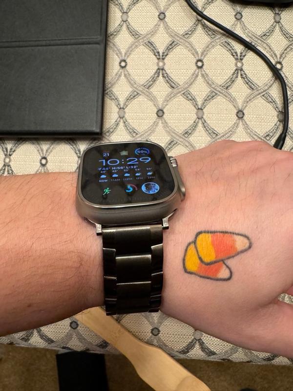 Vince Camuto★ブラックレザーがクールなアップルウォッチバンド Amazon.com: Vince Camuto Fashion Band for Apple Watch