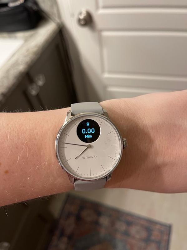 Customer photo for "Great hybrid smartwatch!"