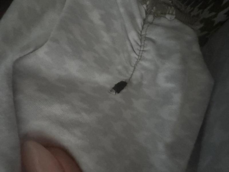 Customer photo for "Received the carrier with a hole"