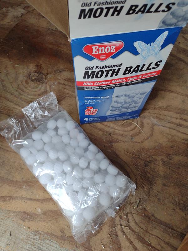 Enoz Old Fashioned Moth Balls, 16 Ounce