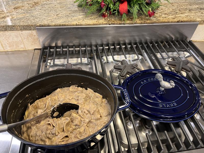 EDGING CASTING Enameled Cast Iron Dutch Oven with Lid, Bread Oven Dual  Handle, Cookware Pot, Suitable For Bread Baking, 3.5 Quart, Peacock Blue