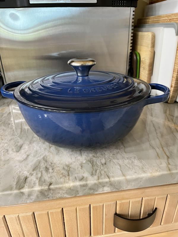It's so pretty! Found this for 30 USD and can't wait to put it to work. The lodge  Enamel Dutch Oven : r/castiron
