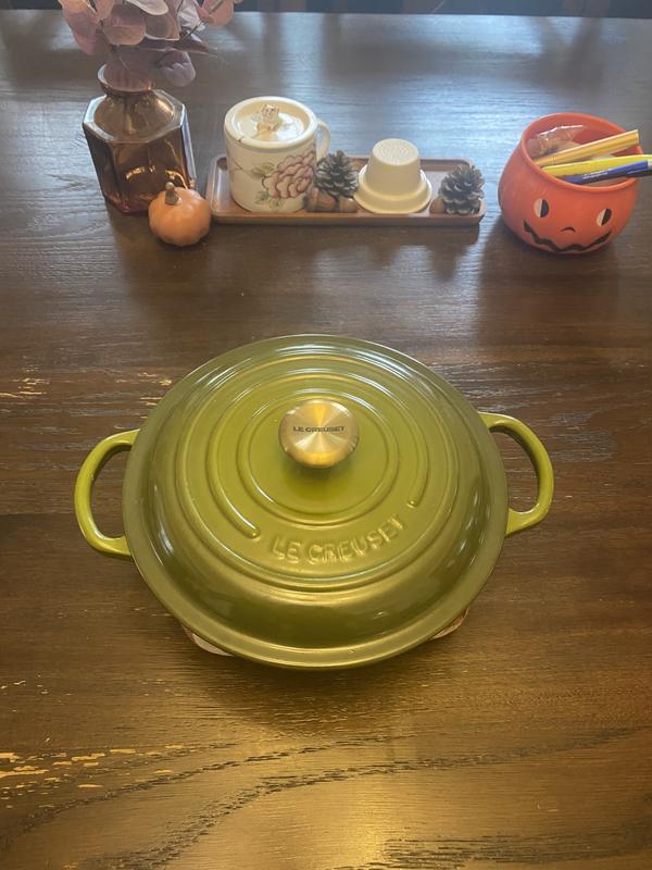 My Williams Sonoma Round Wide Dutch Oven, 6 3/4-Qt. in Lapis is here! In  store experience not great, but online perfect order. : r/LeCreuset