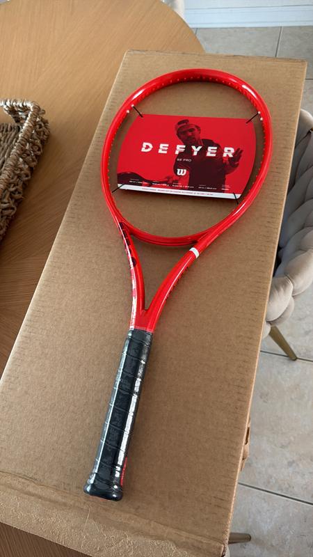 Wilson Defyer 98 Pro V1 Tennis Racquet - Unstrung | Dick's
