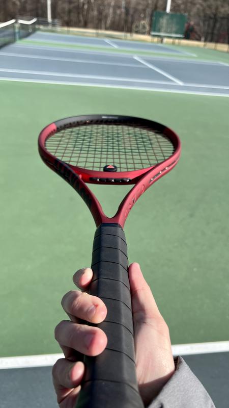 Clash 100 V2 Tennis Racket | Wilson Sporting Goods