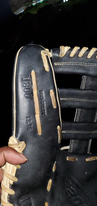 Nike Elite Baseball Gloves & Mitts