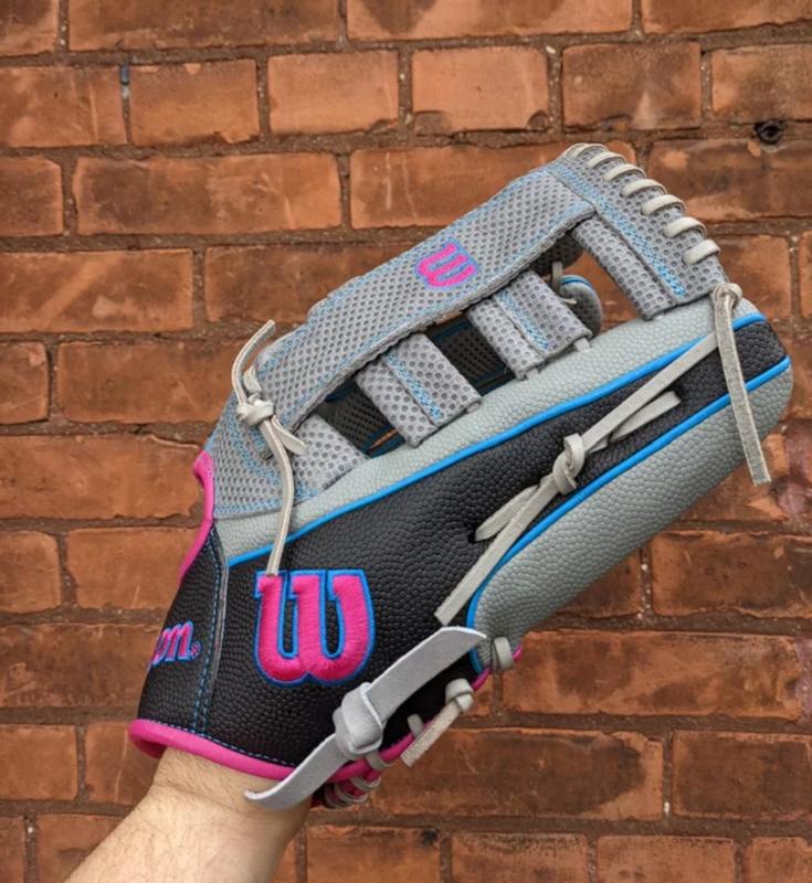 2023 Wilson A2000 13.5 Solid Pink Slowpitch Softball Glove - WTA23RSL