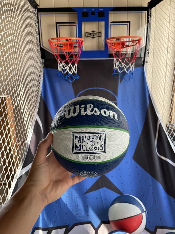 Wilson Knicks Retro Mini Basketball – Shop Madison Square Garden