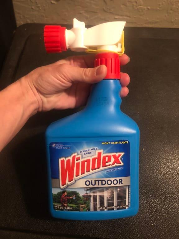 Windex® with Vinegar Glass Cleaner, Refill Bottle, 67.6 fl oz