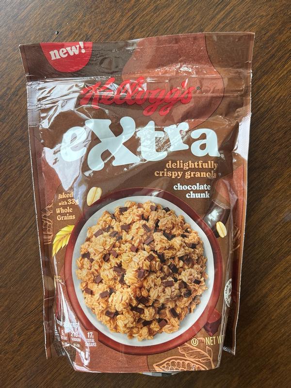 Kellogg's® Extra® Chocolate Chunk Granola