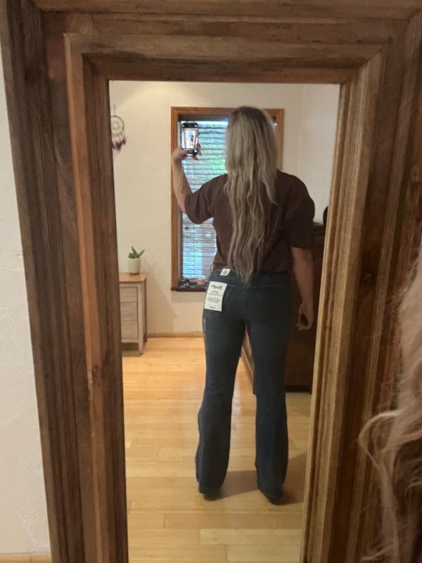 Customer photo for "The comfiest jeans you'll ever wear"