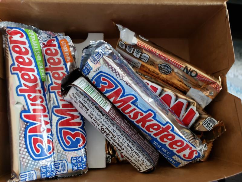 Snickers, Twix and More Assorted Chocolate Candy Bars Bulk Variety Pack (30 Ct.)