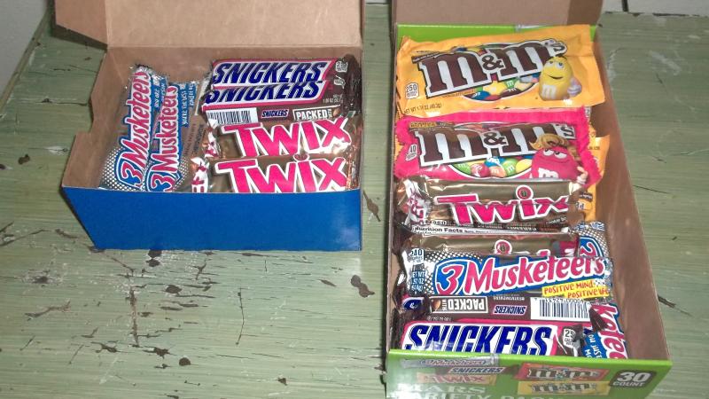 SNICKERS, TWIX, MILKY WAY  3 MUSKETEERS Variety Pack Chocolate Candy Bar  Assortment, 135 ct - Fred Meyer