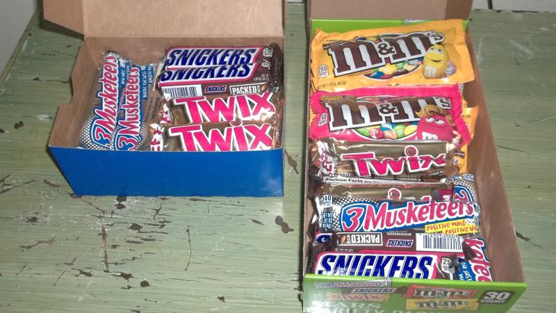 SNICKERS, TWIX, MILKY WAY 3 MUSKETEERS Variety Pack Chocolate Candy Bar Assortment, 135 ct - Fred Meyer SNICKERS, TWIX, MILKY WAY 3 MUSKETEERS Variety Pack Chocolate Candy Bar Assortment, 135 ct - Fred Meyer