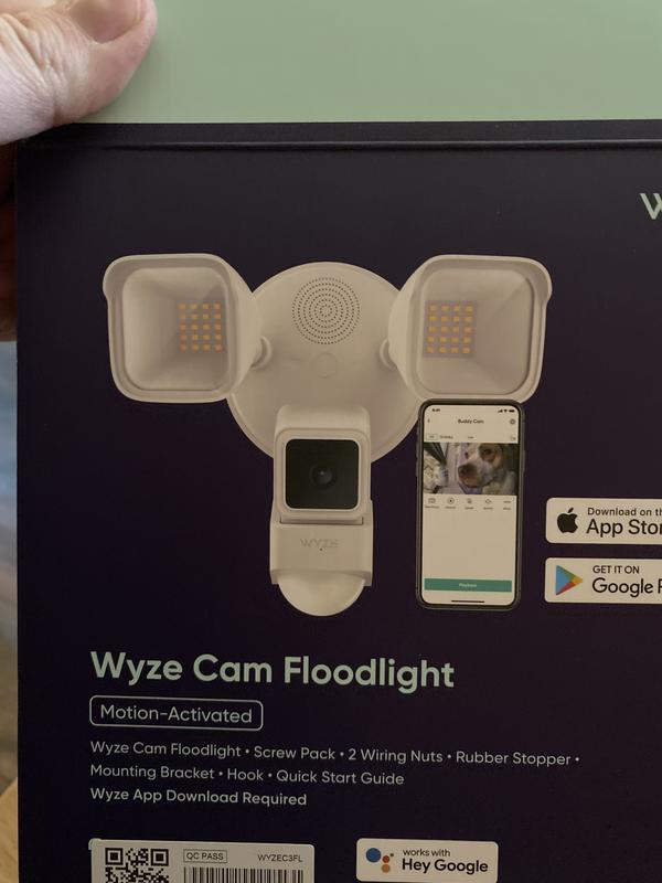 WYZE Wired Outdoor Wi-Fi Floodlight Home Security Camera