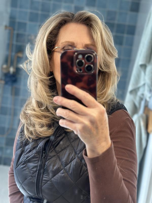 Customer carousel item 4.