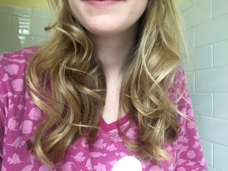 I curled it on Saturday, this is my hair on Tuesday morning!!!