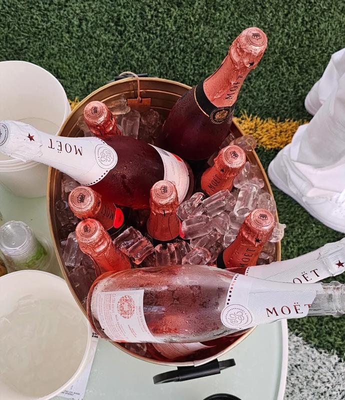 MOËT & CHANDON ROSE IMPERIAL 750ml Moet & Chandon Rose Imperial Champagne, 750 mL - Harris Teeter