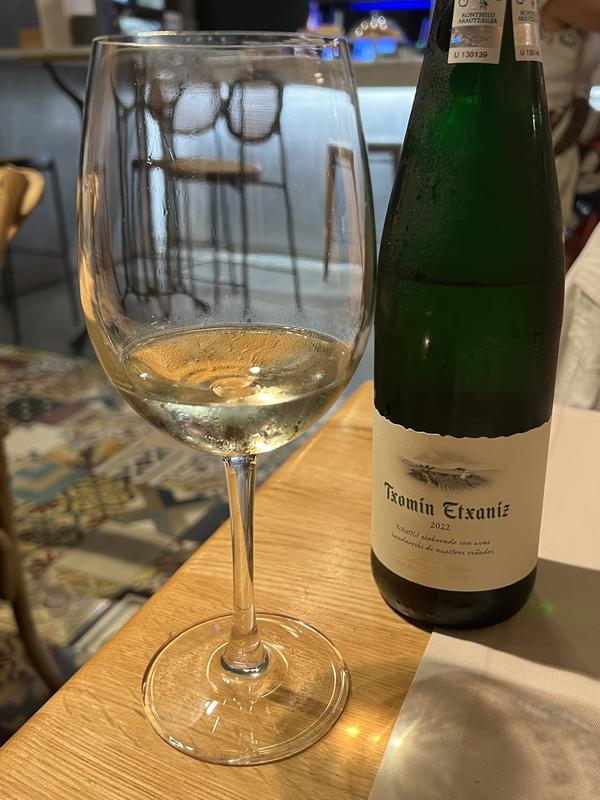 Men dushda porno videoni tomosha qildim.