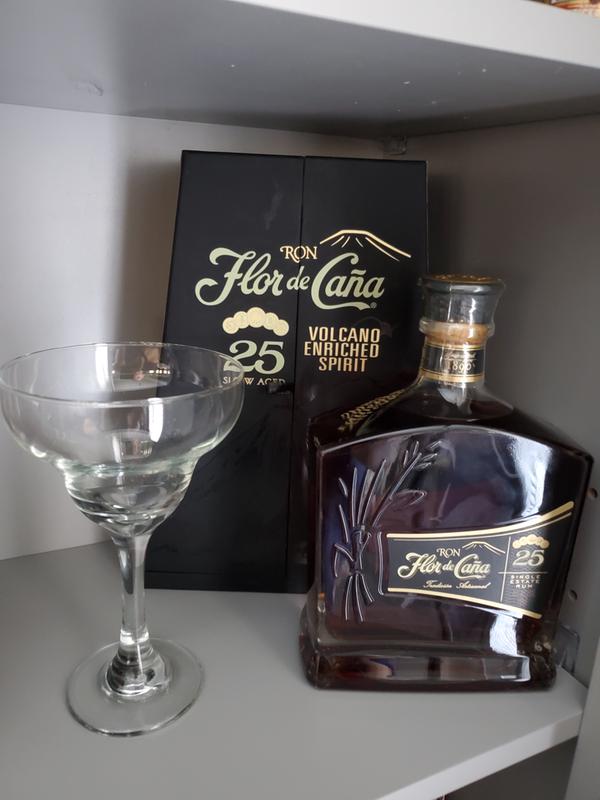 Ron Zacapa & Flor De Cana 25 Yr Rum Combo Package